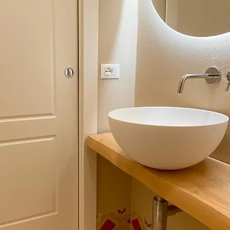 Teodora Safran 拉文纳