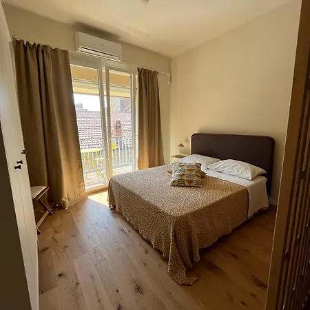 Teodora Safran 拉文纳