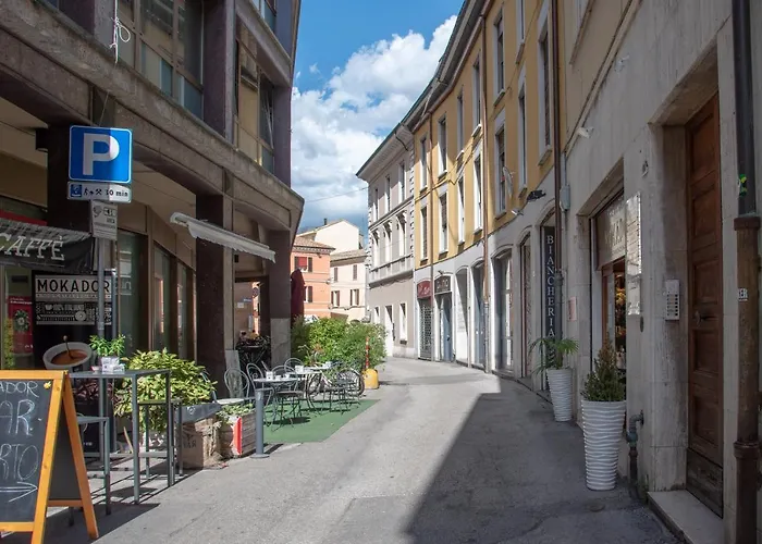 Teodora Safran 아파트 *