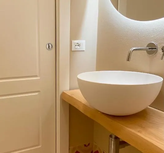 Teodora Safran 라벤나